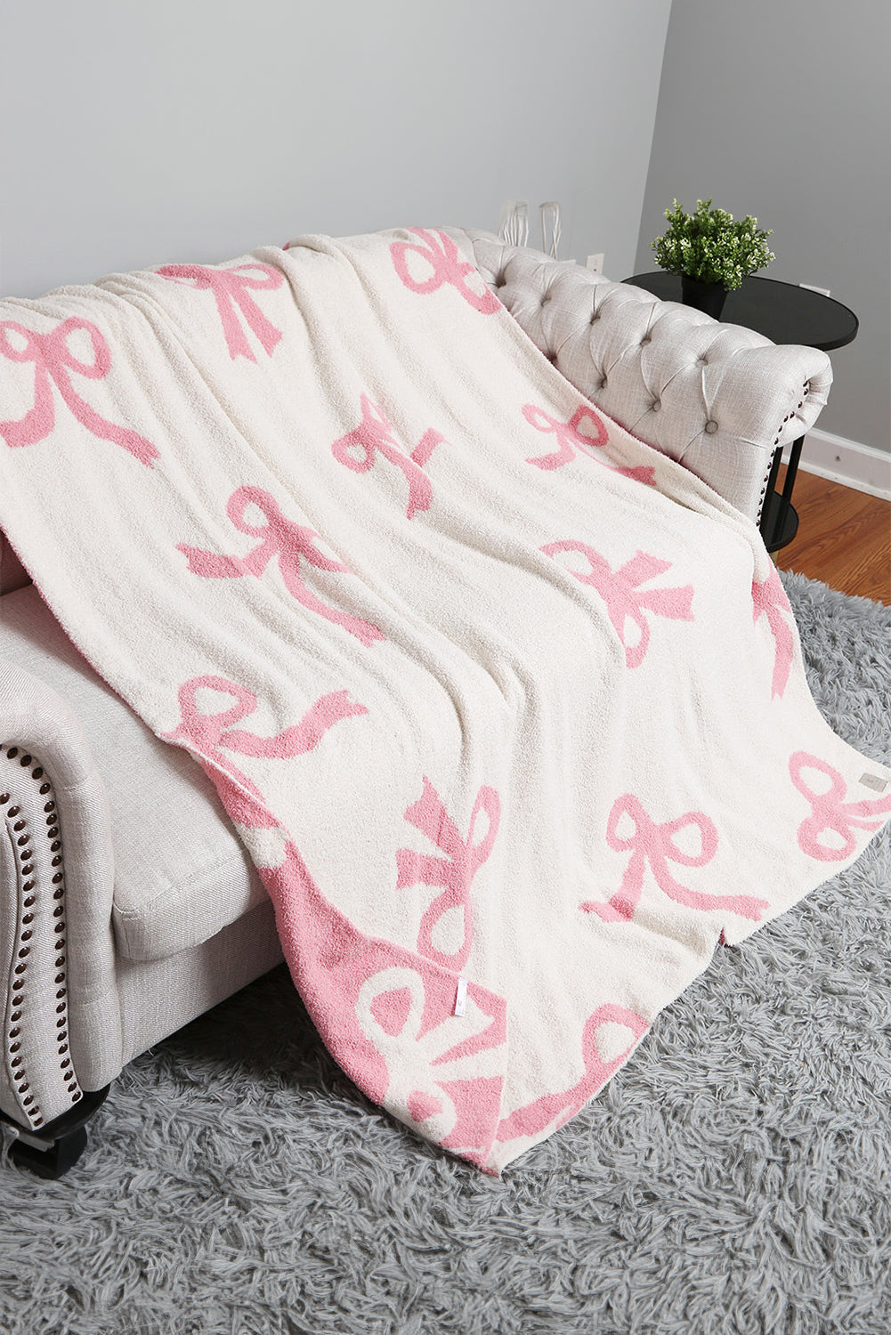 Bow Throw Blanket