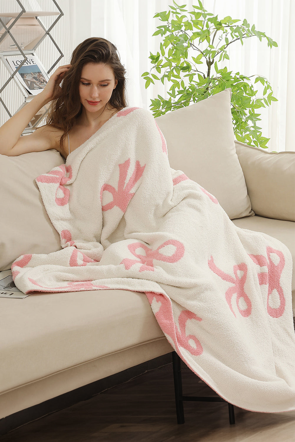 Bow Throw Blanket